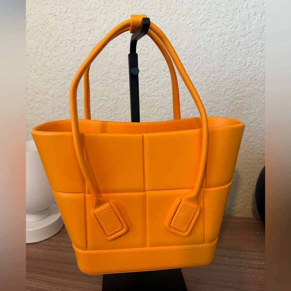 BOTTEGA VENETA Rubber Maxi Intrecciato Mini Arco Tangerine New